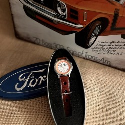 MONTRE FORD MUSTANG VINTAGE ROTATIVE 01 - OFFICIAL LICENCE