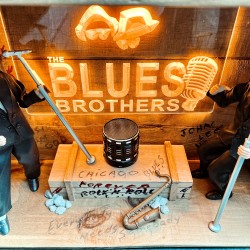 BLUES BROTHERS LAMP