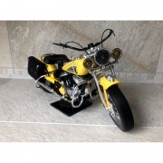 INDIAN motorcycle jaune - Echelle 1/6