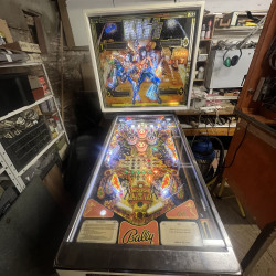 FLIPPER BALLY VINTAGE KISS PINBALL