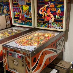 FLIPPER GOTTLIEB JOKER POKER VINTAGE PINBALL