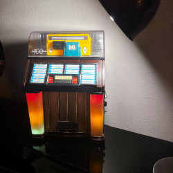 JUKE-BOX VINTAGE THOMAS - COLLECTOR EDITION