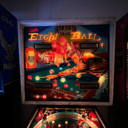 FLIPPER BALLY VINTAGE EIGHT BALL PINBALL