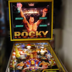 FLIPPER GOTTLIEB ROCKY VINTAGE PINBALL