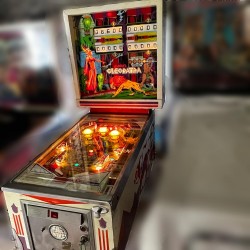 FLIPPER GOTTLIEB CLEOPATRA VINTAGE PINBALL