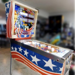 FLIPPER GOTTLIEB SPIRIT OF '76 VINTAGE PINBALL