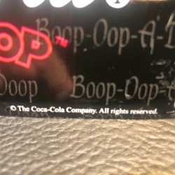 BETTY BOOP VINTAGE - Carte postale Coca Cola en métal