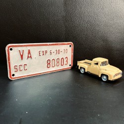 TRUCK Vintage US License plate - Virginia 1969 - 1970