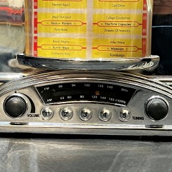 JUKE-BOX COLLECTOR - RADIO VINTAGE
