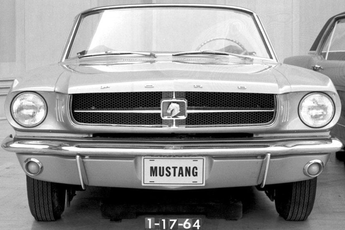 Logo cheval Mustang