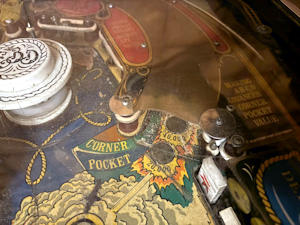 Flipper Eight Ball Deluxe Pinball