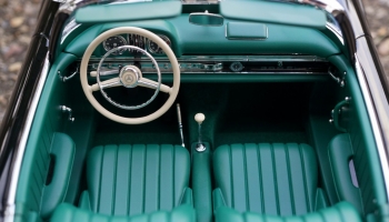 Conseils et astuces pour nettoyer votre voiture vintage